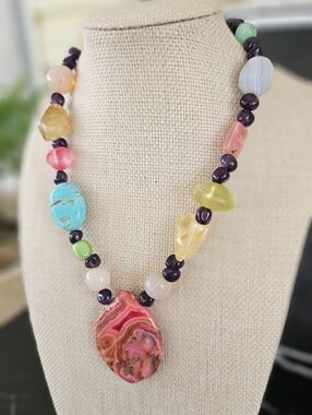 Hand Crafted Multicolor Agate Statement  Adjustable Necklace - Women Jewelry